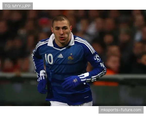 本泽马与本阿尔法：终结效率差异背后的战术角色解析